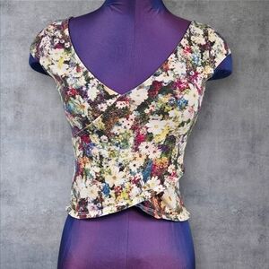 Guess Y2K Floral Faux Wrap Crop Top Short Sleeve‎ Size Small Women's R47